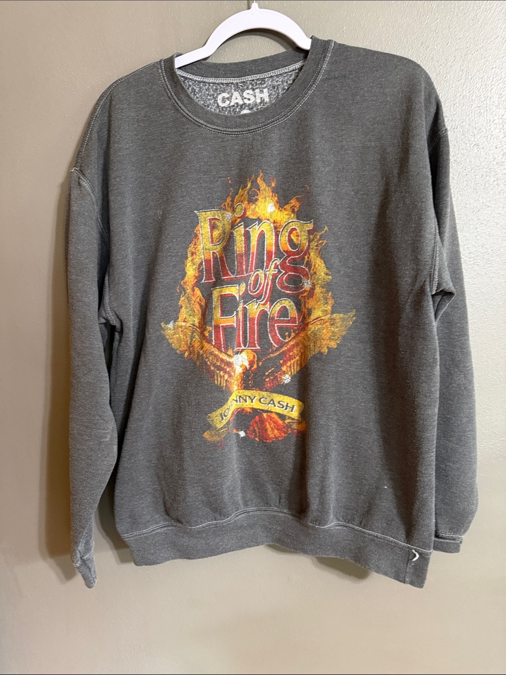 Johnny Cash 'Ring of Fire' Graphic Crewneck Sweatshirt - Charcoal